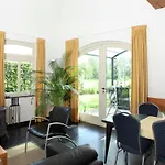 Coachman's House Near Roermond With Garden 圣奥迪利恩贝赫