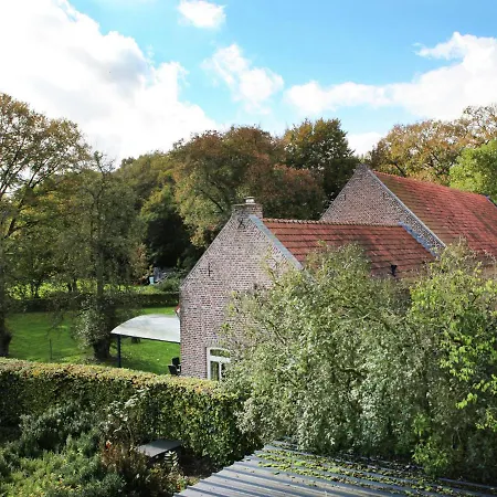 Coachman S House With Hot Tub Vakantiehuis Sint Odiliënberg