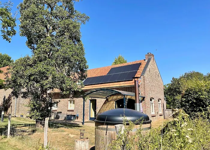 Coachman's House Near Roermond With Garden *