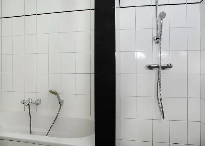 Coachman's House Near Roermond With Garden Casa de Férias