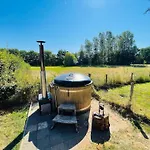 Tatil Evi Coachman's House Near Roermond With Garden Sint Odiliënberg