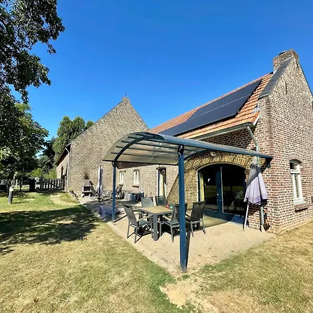 Coachman's House Near Roermond With Garden Hébergement de vacances *
